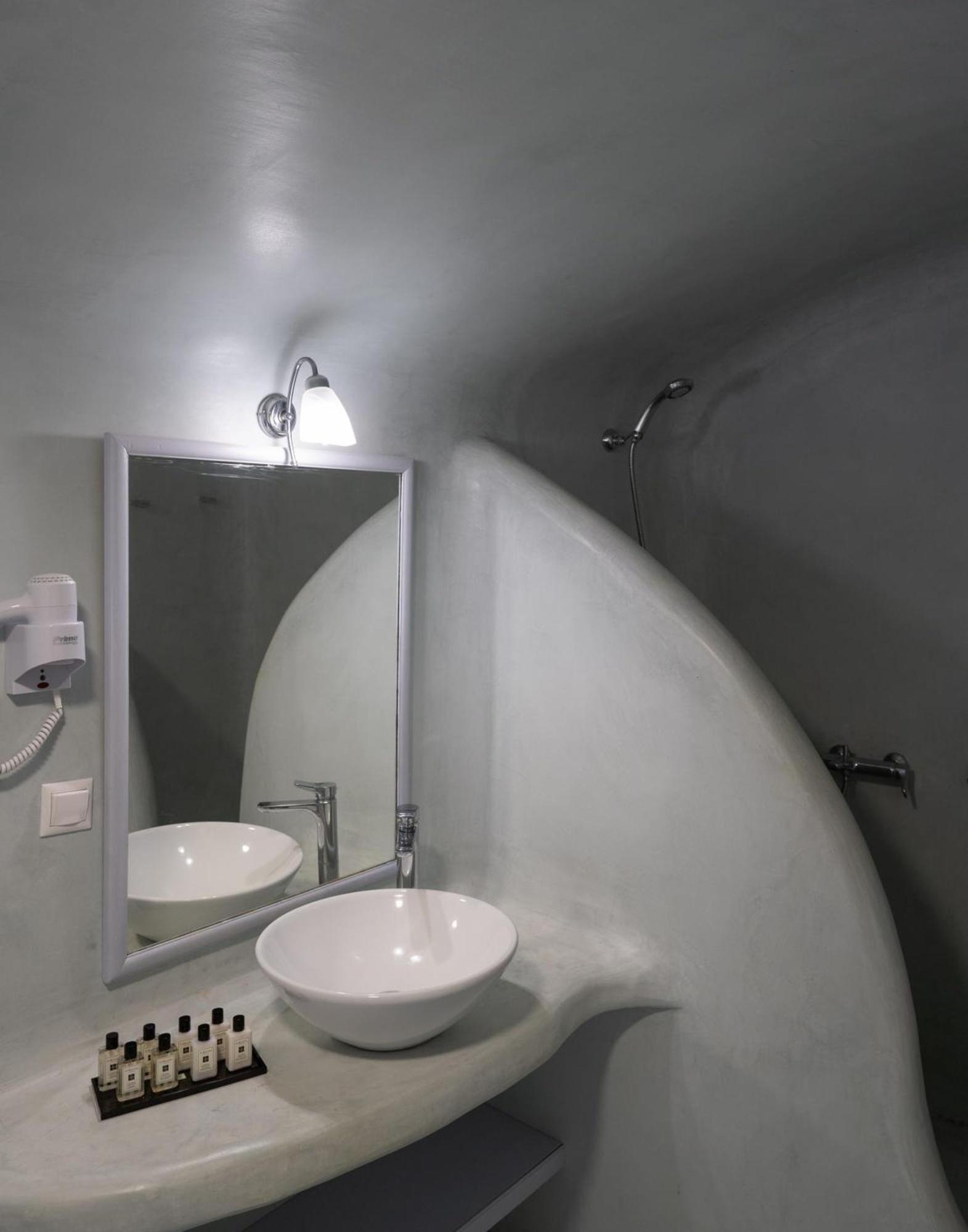 Madame Kalitsi Cozy Suites Fira  Zewnętrze zdjęcie
